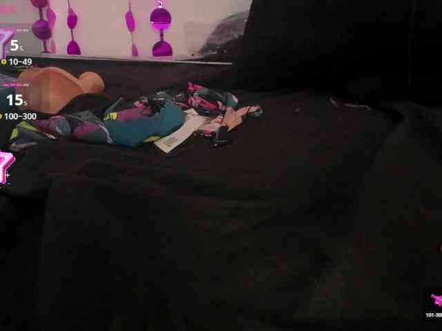 Mia-Collivens webcam