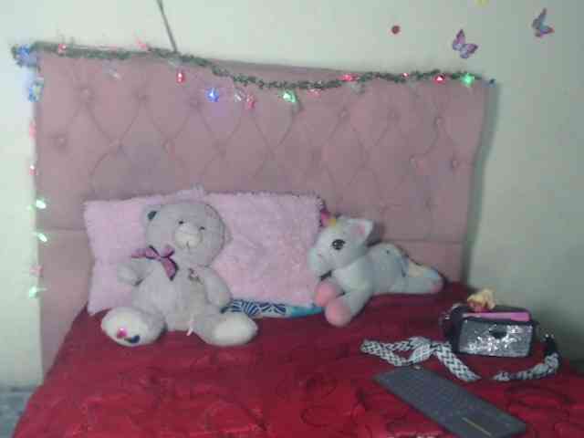 LUNA_VIXEN webcam