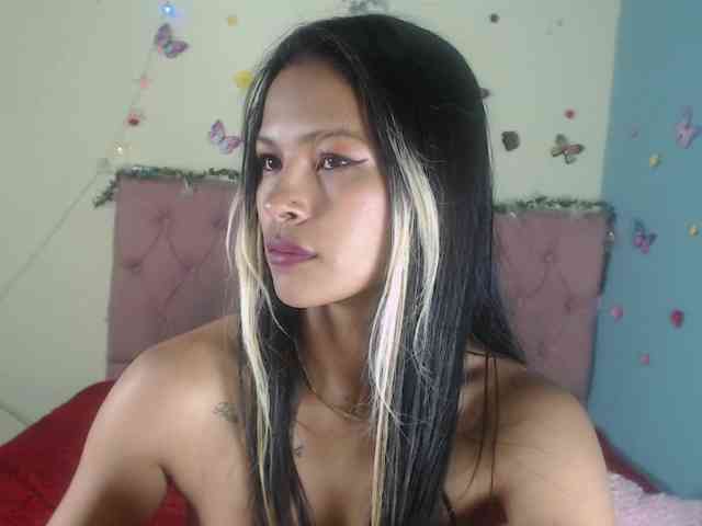 LUNA_VIXEN webcam