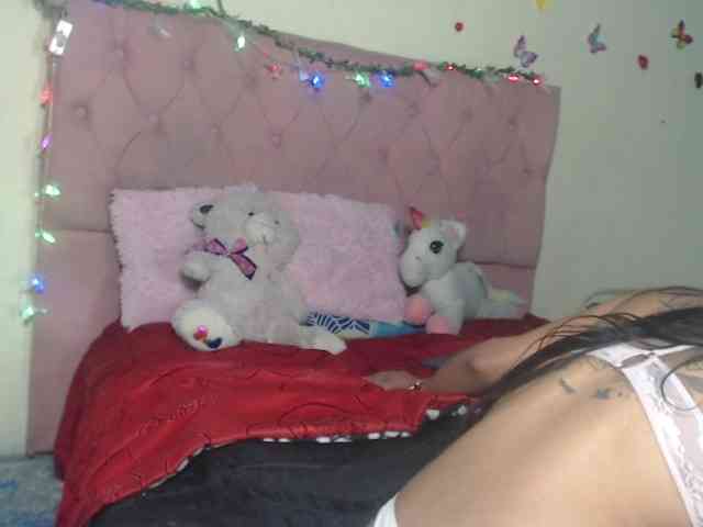 LUNA_VIXEN webcam