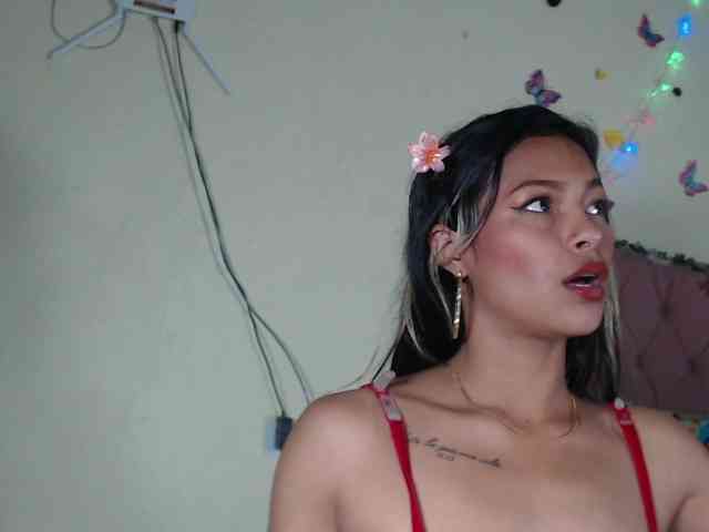 LUNA_VIXEN webcam