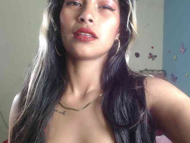 LUNA_VIXEN webcam
