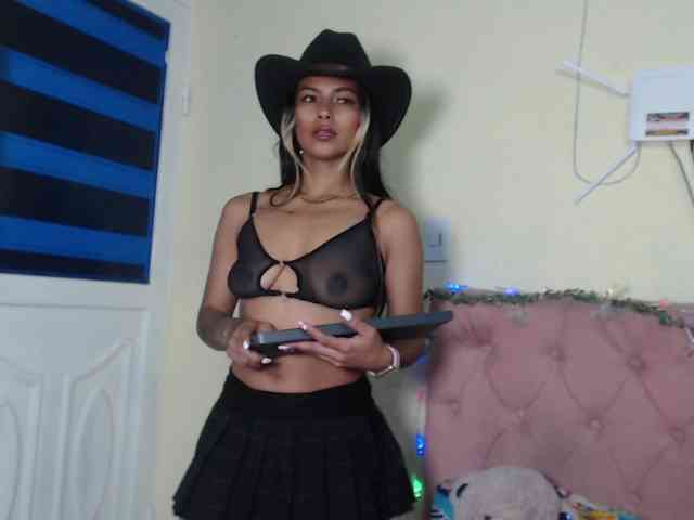 LUNA_VIXEN webcam