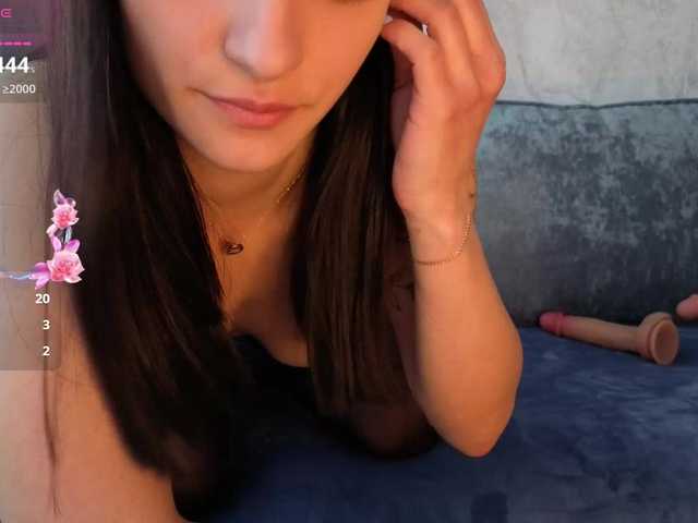 Adelina-Libby's BongaCams show and profile