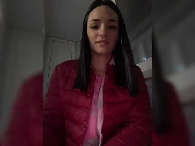 Adelina-Libby's BongaCams show and profile