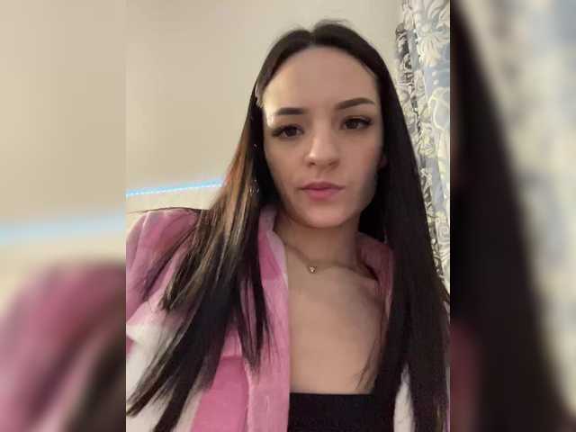 Adelina-Libby's BongaCams show and profile