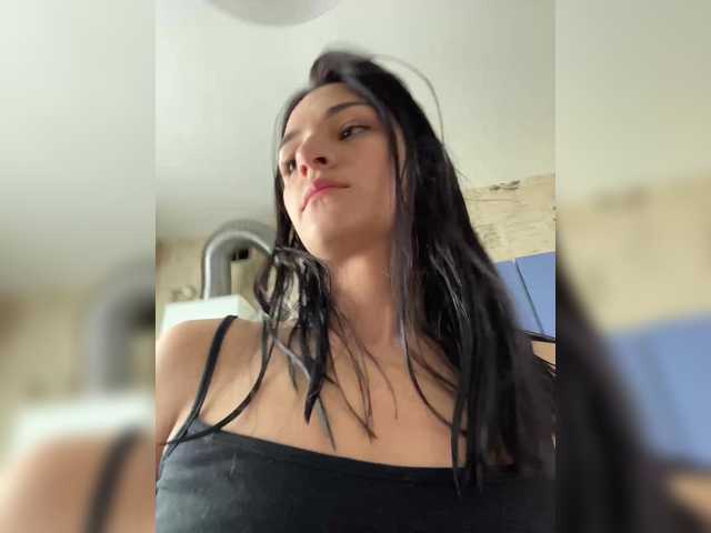 Adelina-Libby's BongaCams show and profile