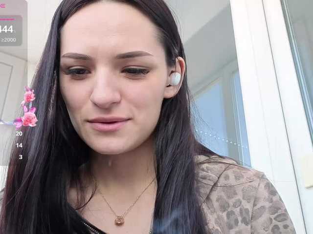 Adelina-Libby's BongaCams show and profile