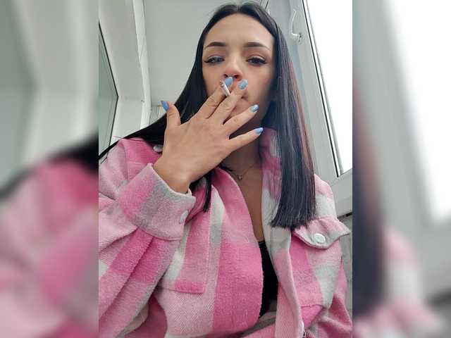 Adelina-Libby's BongaCams show and profile