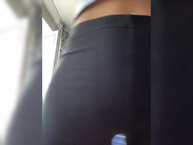 Adelina-Libby's BongaCams show and profile