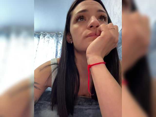 Adelina-Libby's BongaCams show and profile