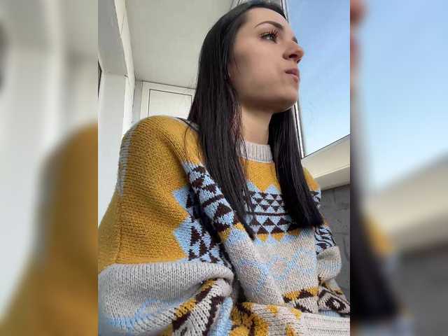 Adelina-Libby's BongaCams show and profile