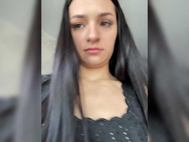 Adelina-Libby's BongaCams show and profile