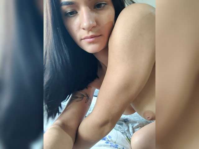 Adelina-Libby from BongaCams