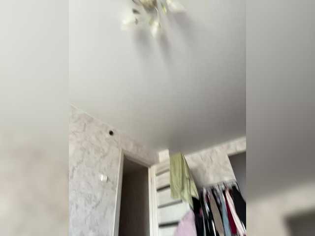 Adelina-Libby's BongaCams show and profile