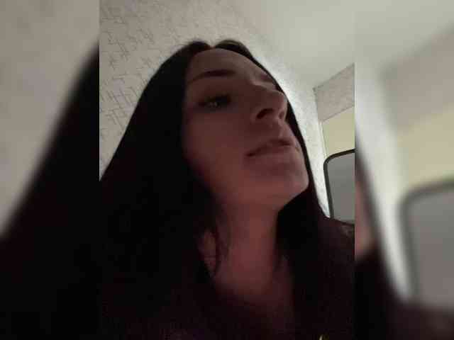 Adelina-Libby Live Webcam on BongaCams