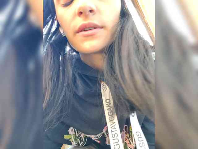 Adelina-Libby Adelina-Libby