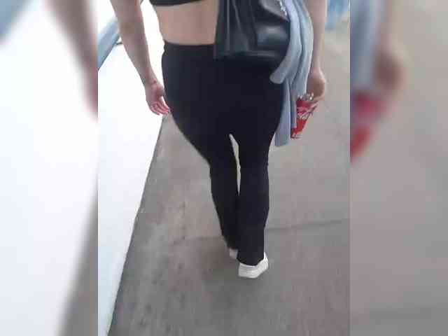 YaraHotCandy