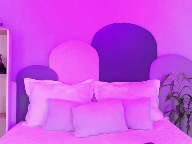 le modèle SophieGomez2 est en webcam porno dans un show sur le site bongacams, il possède les tags suivants: Latino/Hispanic,Brunette,Trimmed