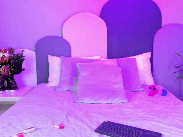 SophieGomez2 webcam