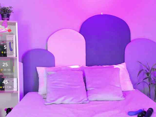SophieGomez2 webcam