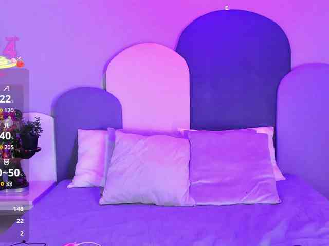 SophieGomez2 webcam