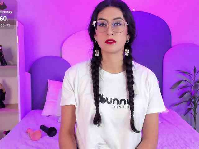 SophieGomez2 webcam
