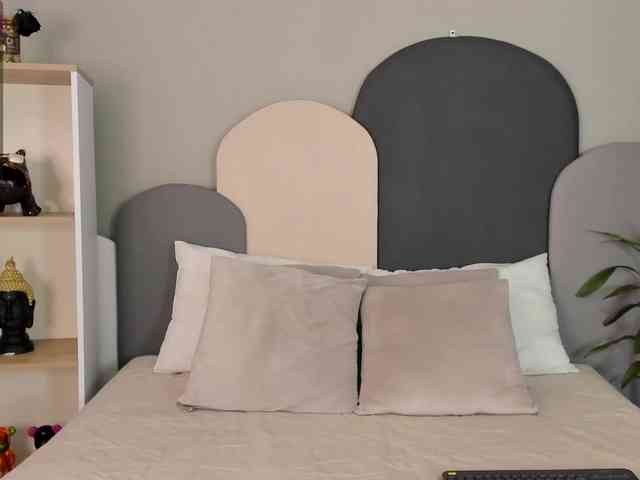 SophieGomez2 webcam