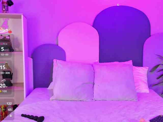 SophieGomez2's webcam live show