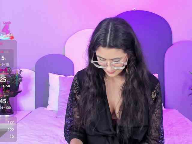 SophieGomez2 webcam