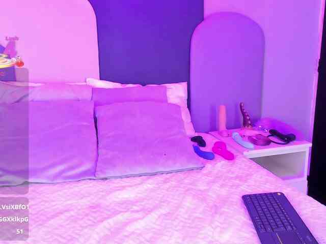 SophieGomez2 webcam