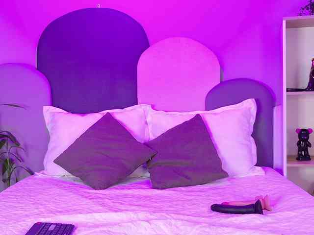 SophieGomez2 Live Webcam on BongaCams