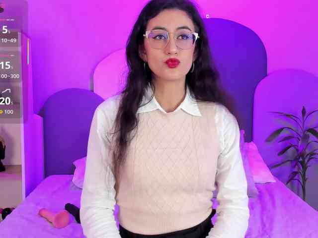 SophieGomez2 webcam