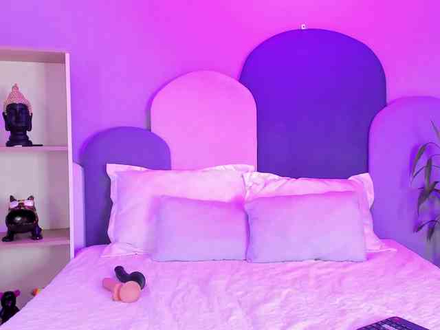 SophieGomez2 Live Webcam on BongaCams