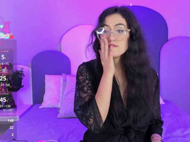 SophieGomez2 webcam