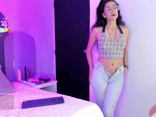 SophieGomez2 webcam