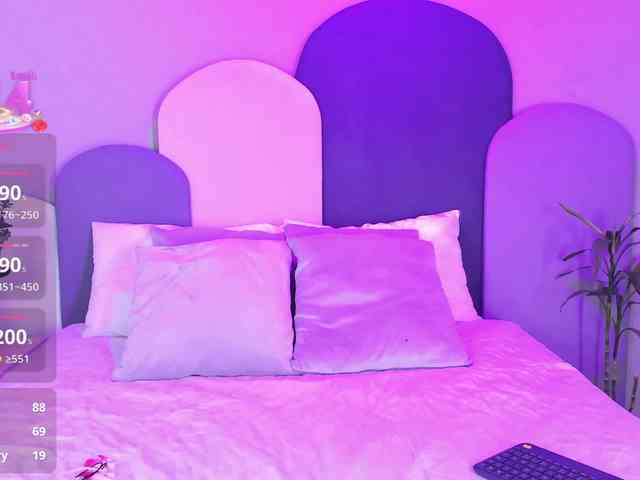 SophieGomez2 webcam