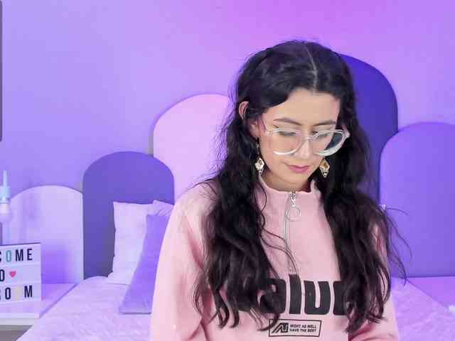 SophieGomez2 webcam