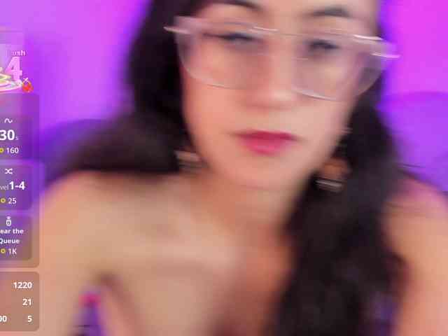 SophieGomez2 webcam