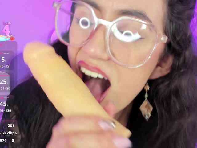 SophieGomez2 webcam