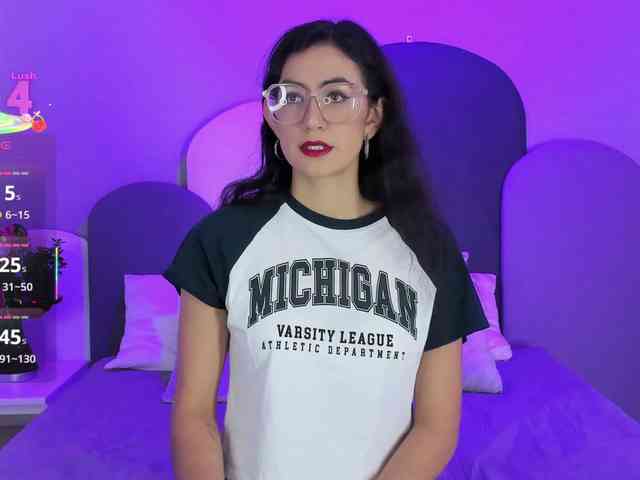SophieGomez2 webcam