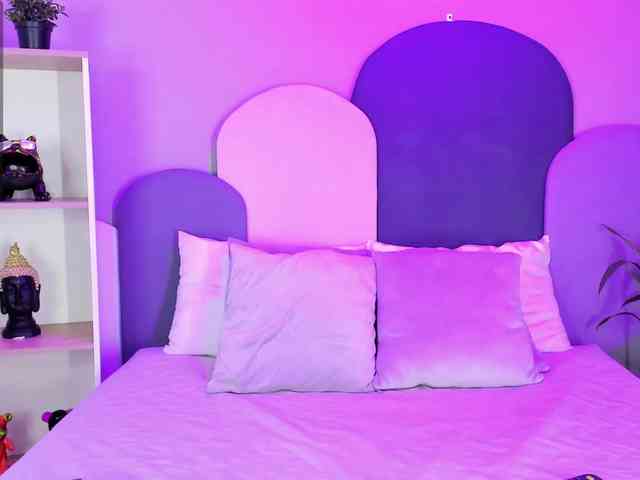 SophieGomez2 webcam