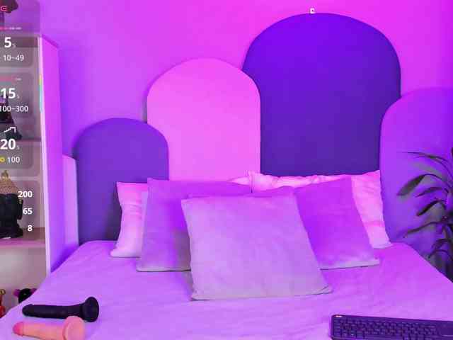 SophieGomez2 webcam