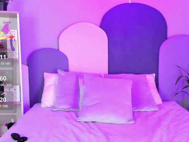 SophieGomez2 webcam