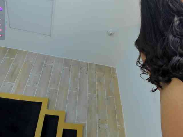 IsabellaSouza webcam