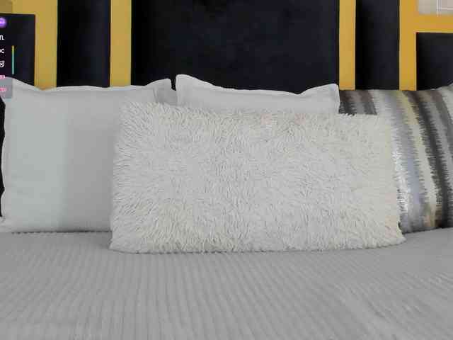 IsabellaSouza webcam