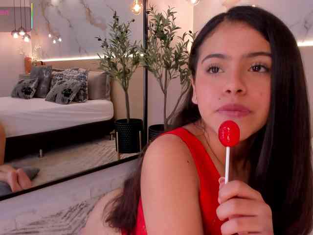 IsabellaSouza webcam