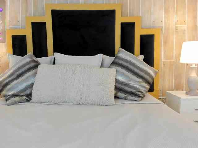 IsabellaSouza webcam