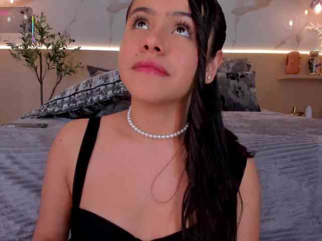 IsabellaSouza webcam