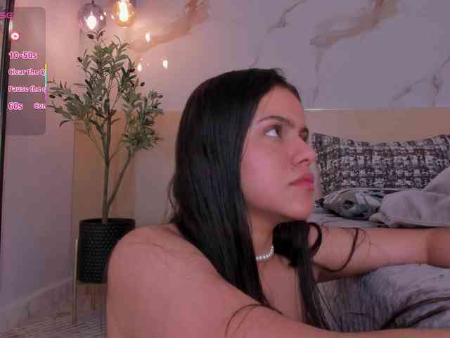 IsabellaSouza webcam